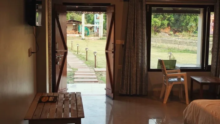 Broadbill Jungle Lodge — Lodge room
